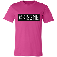 Hastag Kiss Me - Graphic Tee