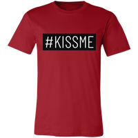 Hastag Kiss Me - Graphic Tee